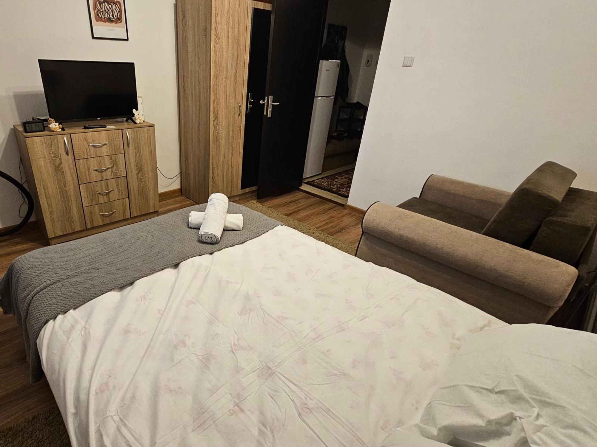 Cozy Studio Brăila Exteriör bild